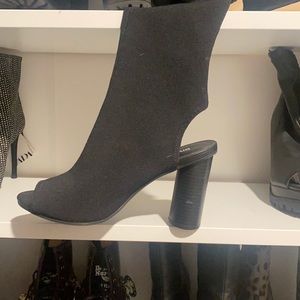Like New Ankle Open Toe Booties